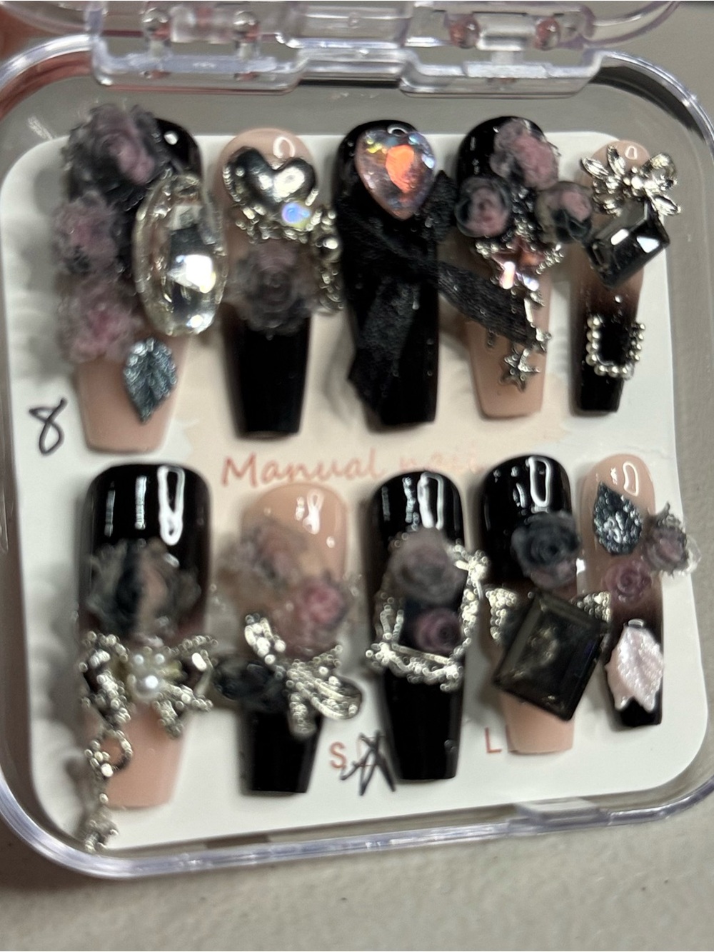 Size S “junk nails” press-on / glue-on nail set